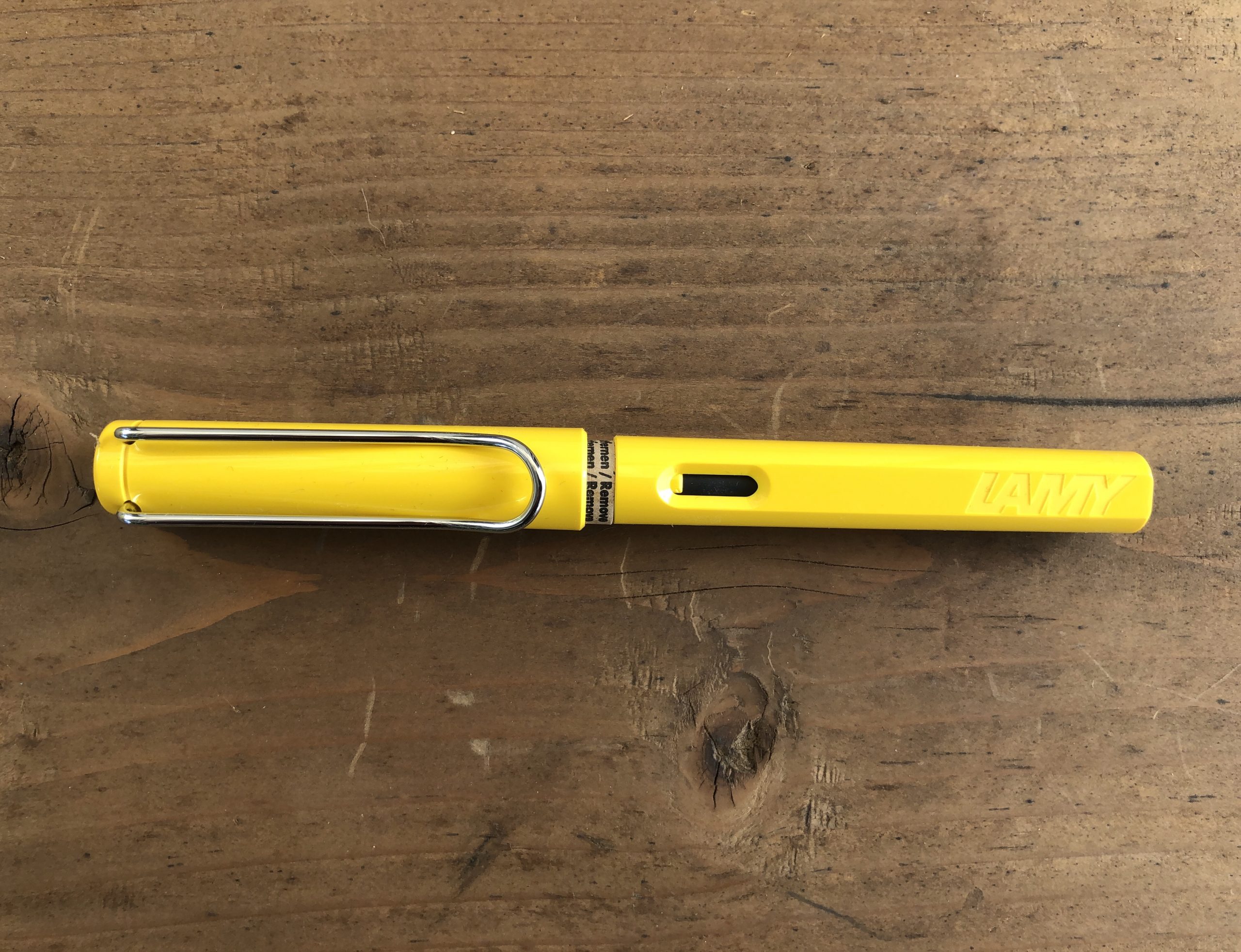 Stylo Plume LAMY Safari Résine Jaune Métallisé – Plume Métal Taille Moyenne, Occasion